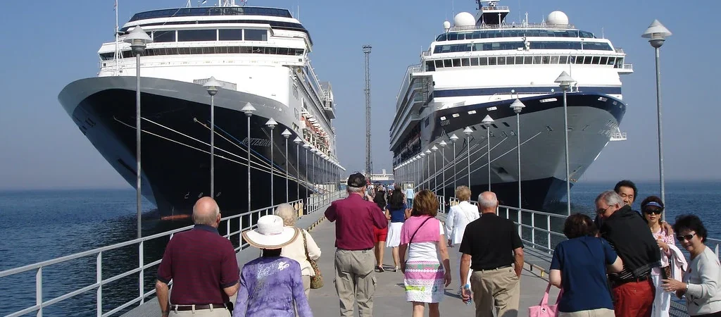 Best Credit Cards for a Carnival Cruise in 2026: Earn, Protect and Save