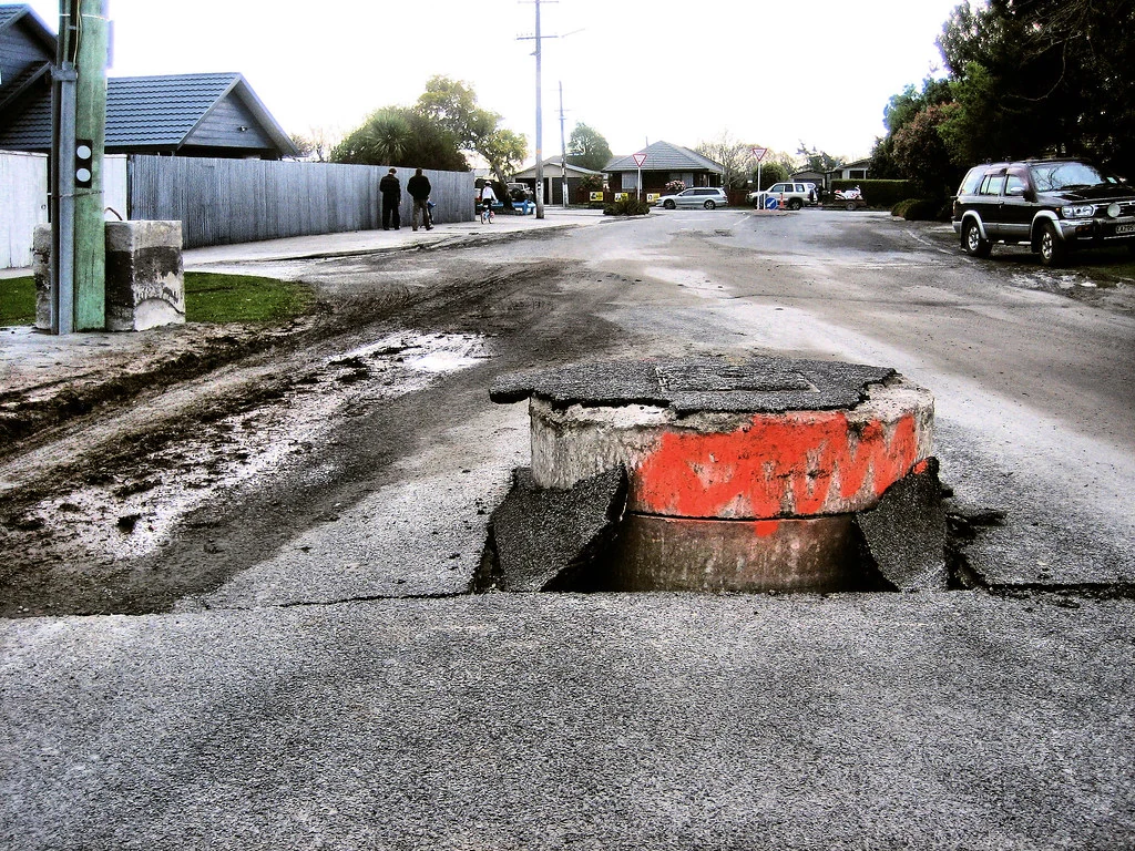 Earthquake Disaster Loans in 2026: SBA, FEMA and How to Get Fast Cash After a Quake